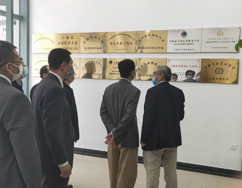 吴清副市长一行听取了BBIN游戏关于一站式综合研发效劳的手艺实力先容