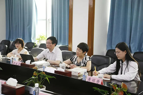BBIN游戏临床前研究副总裁兼机构认真人彭双清教授，，药效部执行主任董文心，，药代安评项目认真人龙娜等