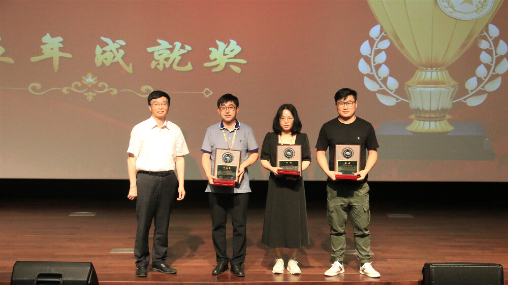 H十五年成绩奖_副本.jpg