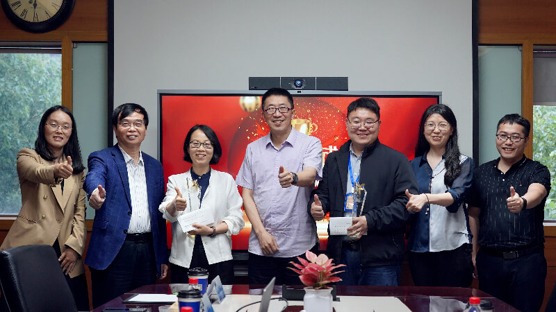 匠心研药，，，，答好客户知足卷 | 京新药业授予BBIN游戏DMPK团队、新药注册部“突出孝顺团队奖”殊荣 