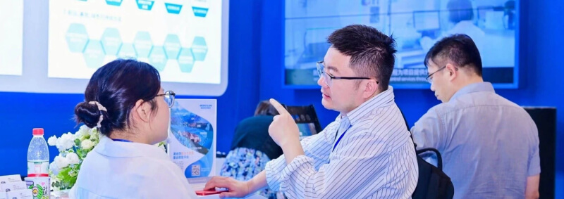化学制药展览会_聚会现场2.jpg